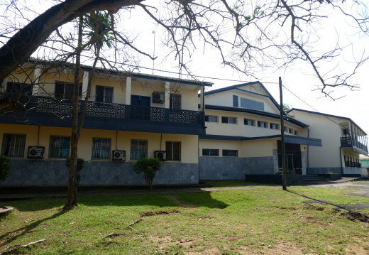 University of Liberia-Medical School P1000445